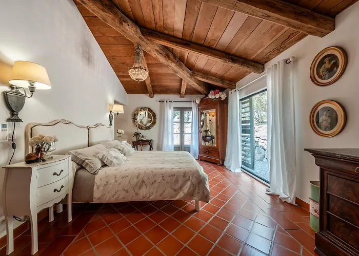 Alojamento de Acomodação e Pequeno-almoço A Melingrana Lecci